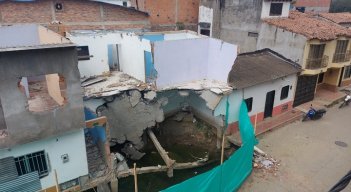 Colapsa vivienda por problemas hidrosanitarios en Las Mercedes, Ocaña.