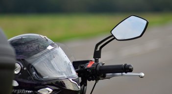 Espejos de moto.