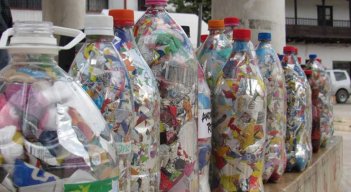 Los productores analizan cómo hacer que el plástico sea más sencillo de reciclar y cómo generar cadenas de reincorporación del material.