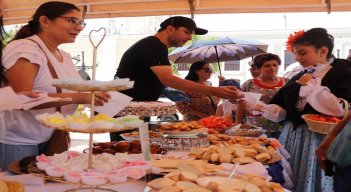 En Ocaña se rinde homenaje al pétalo de una flor utilizada para elaborar los 7 potajes.