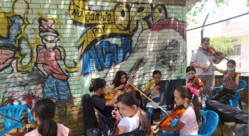 Niños en el programa de Musipaz
