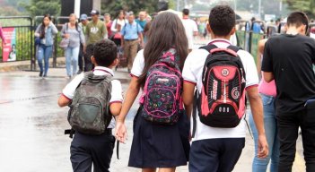 Estudiantes en la frontera 