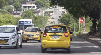 El gremio de taxistas ya solicitó a la Secretaría de Tránsito una rotación del Pico y Placa, propuesta que será evaluada. / Foto: Archivo / La Opinión 