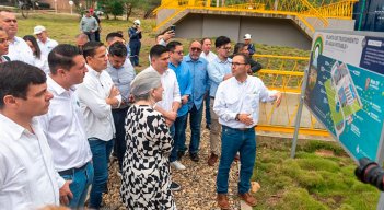 Los alcaldes de Cúcuta, Los Patios y Villa del Rosario acompañaron a la ministra de Vivienda, Catalina Velasco, en un recorrido por las obras./ Foto Cortesía