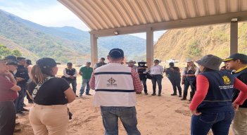 Las autoridades del Norte de Santander verificaron la situación generada por las lluvias en el sector El Tarrita./ Foto: Cortesía
