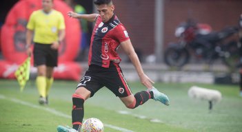 Mauricio Duarte, lateral izquierdo del Cúcuta Deportivo 202