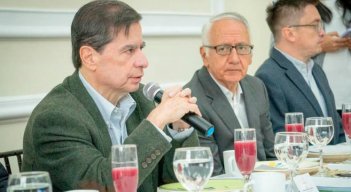 El jefe de la cartera política aseguró que, si bien el objetivo es radicar el proyecto el viernes, aún no hay nada definido: “vamos a ver si alcanzamos. Si no, sería a comienzos de la otra semana”, admitió.