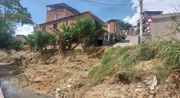 Son varias viviendas afectadas y con las lluvias de los últimos días, los daños podrían ser mayores. / Foto: Cortesía / La Opinión