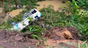 Un bus se fue por un abismo en la ruta entre el Tarra y Tibú