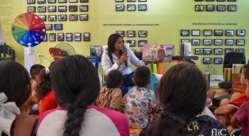 TIBÚ CELEBRÓ EL LIBRO CON LA FLIC CATATUMBO