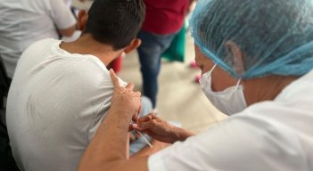 Vacunación para desplazados del Catatumbo. / Foto: Cortesía / La Opinión 