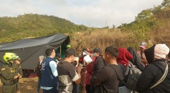 Desplazados de la violencia invaden predios de la Normal Superior de Ocaña.