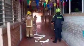 Incendio en la sede de primaria del colegio Mercedes Ábrego