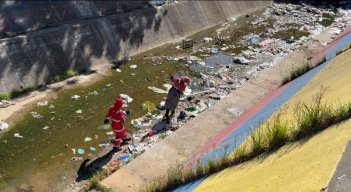Limpieza de Canal de Bogotá