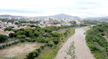 Río Pamplonita en su paso por Cúcuta./Foto Carlos Ramírez