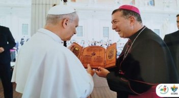 El cardenal de Colombia visita a Ocaña para conocer la realidad de la zona del Catatumbo.