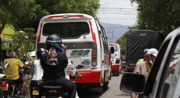 Transporte público de pasajeros, en aprietos por la desbordada piratería/Foto Stefany Peñaloza/La Opinión