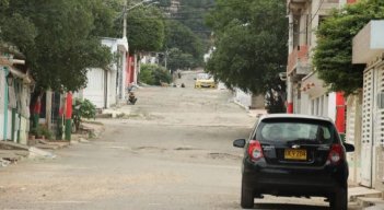 Más de 2 mil personas viven en Los Almendros