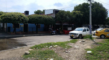 asesinado mientras almorzaba 