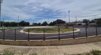 Así va quedando la pista de patinaje que se construye en El Zulia, escenario que está previsto a entregarse en el mes de julio del presente año.