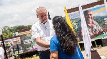El director general del SENA, Jorge Eduardo Londoño, durante su intervención en la apertura de Tienda Zajuna Campo, en El Zulia./ Foto: Carlos Ramírez
