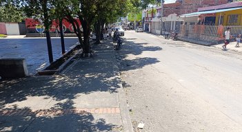 El hombre fue asesinado a disparos en inmediaciones de esta cancha. /Foto La Opinión