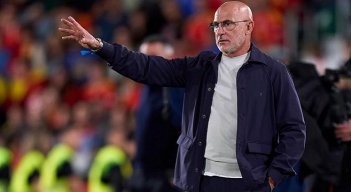  Luis de la Fuente, técnico de España una de las selecciones favoritas a ganar el Mundial, eligió a sus 26 estrellas que afrontarán la Copa del Mundo. 