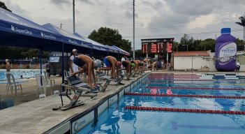 Buena participación de nadadores tuvo la VII edición del Festival Internacional de natación del club Aquaman.