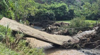 A revisión puentes tras la avalancha del río Tejo en Ocaña.