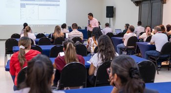 Funcionarios de las alcaldías de Norte de Santander y demás entidades ejecutoras de proyectos participaron en la socialización de la nueva metodología. / Foto: cortesía