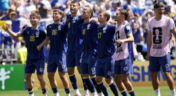 Bosnia-Herzegovina derrotó con un contundente 3-1 a Catar que se fue con más pena que gloria.