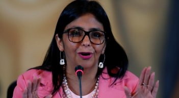 Delcy Rodríguez agradeció apoyo de Barbados ante emergencia por terremoto