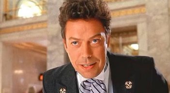 Tim-Curry. Foto: captura de pantalla.