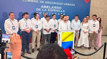 Alcalde viaja a Cumbre de Seguridad en Barranquilla con el presidente electo Abelardo de la Espriella