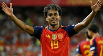 Lamine Yamal fue la figura de la Roja al anotar un doblete ante Croacia.