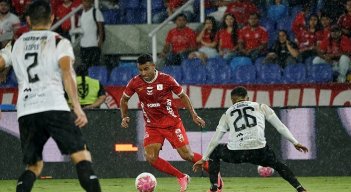 El Cúcuta Deportivo fue sorprendido muy temprano por el América en el Pascual Guerrero al caer por 3-0.