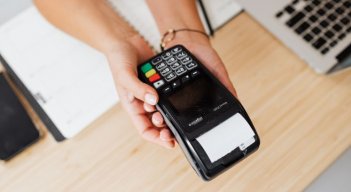 Las tasas de interés para los créditos rotativos están en un rango de 22,5% a 28,9%