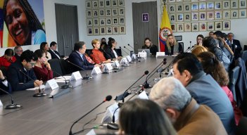 Reunión-sobre-el-salario-01-10-26.