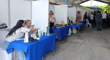 Feria de Negocios Verdes. / Foto: Leonardo Favio Oliveros-La Opinión