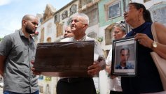 La Unidad de Búsqueda de Personas dadas por desaparecidas entregaron los cuerpos de sus seres queridos a dos familias de Norte./Foto Cortesía