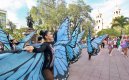 Muestras de las comparsas que desfilarán el viernes se observaron ayer en la lectura del bando/Foto Carlos Ramírez/La Opinión
