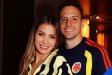 Ella es Karin Jiménez, la esposa de Santiago Arias que lo acompaña en el Mundial