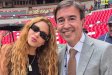 Periodista abandonó una transmisión para tomarse una foto con Shakira en el Mundial